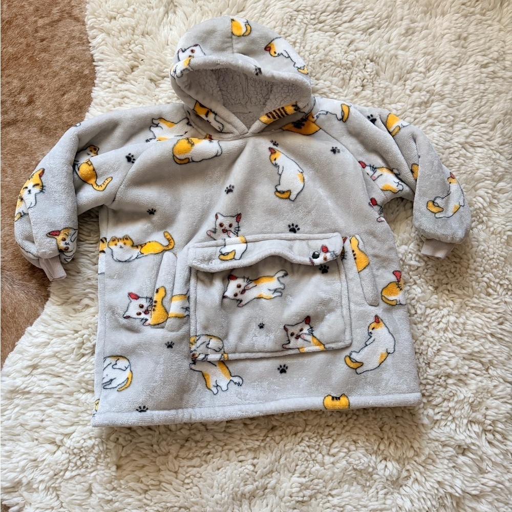 Cozy Gray Kids pullover robe with cats